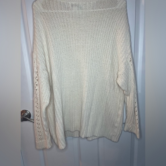 American Eagle Women’s Cream Knit Sweater Large - Picture 5 of 6